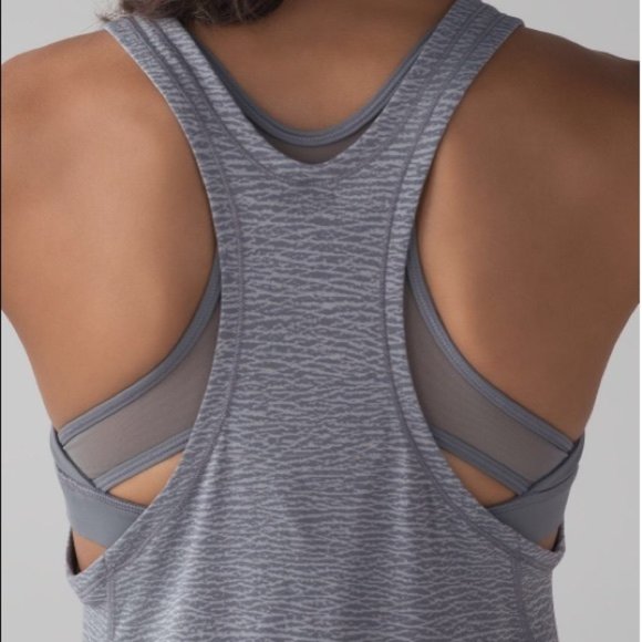 LULULEMON GLIDE AND STRIDE TANK 8 - Picture 2 of 12